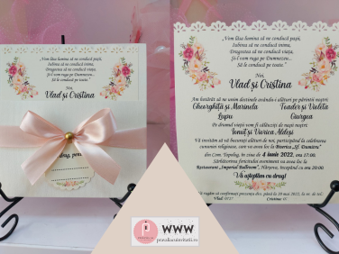 Invitatie de nunta din carton sidefat si fundita roz pudrat pal