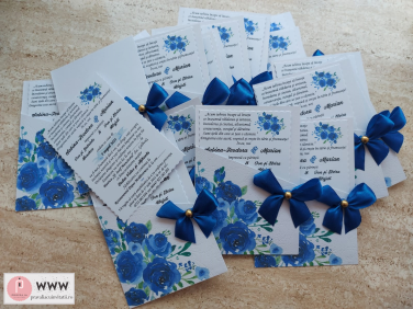 Invitatie de nunta flori albastru regal