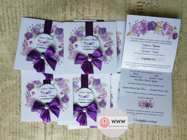 Invitatie 2 in 1 - print floral mov (I)